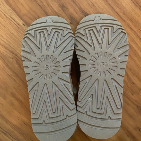 UGG Dune Mini Buckle Boot - Picture 9 of 12